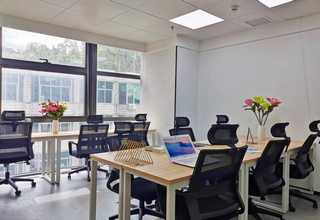 天津移动式平衡吊生产厂家